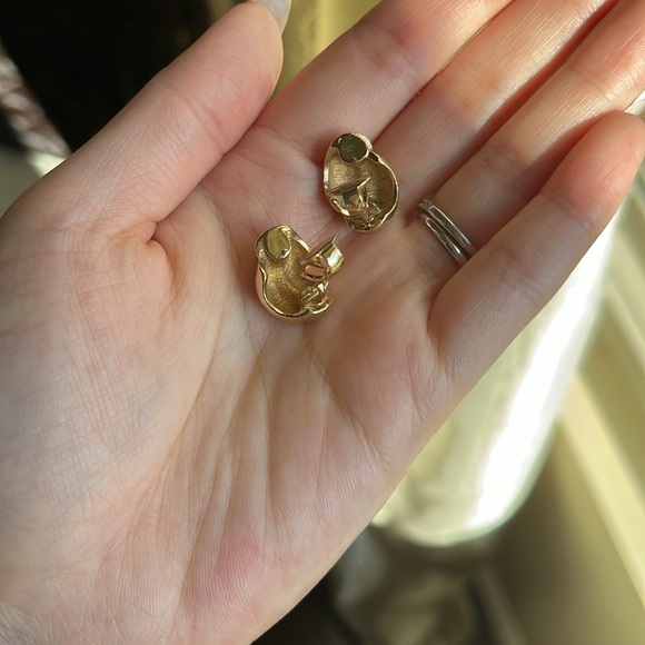 Dior Twist Like Clip On Earrings - Picture 2 of 3